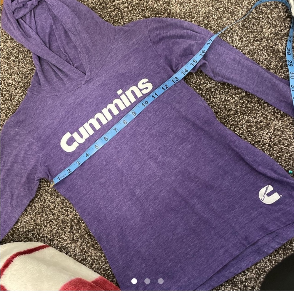 Women’s Small purple CUMMINS long sleeve ultra light hoodie